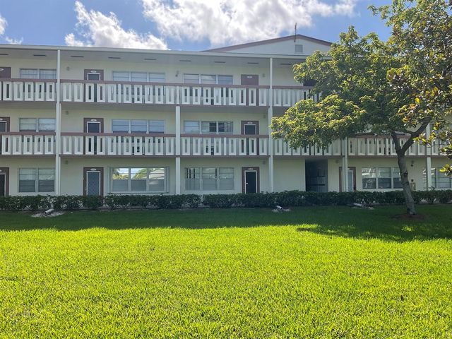 189 E Preston Way, Boca Raton, FL 33434