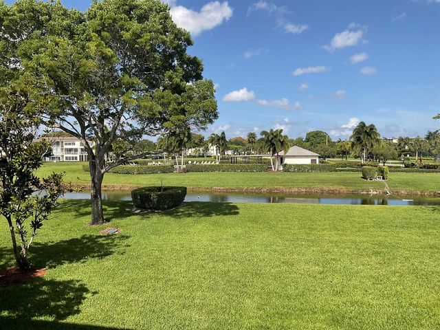 189 E Preston Way, Boca Raton, FL 33434