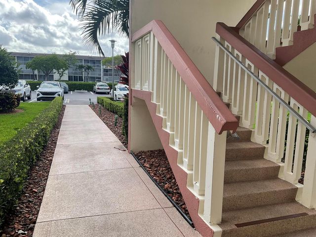 189 E Preston Way, Boca Raton, FL 33434