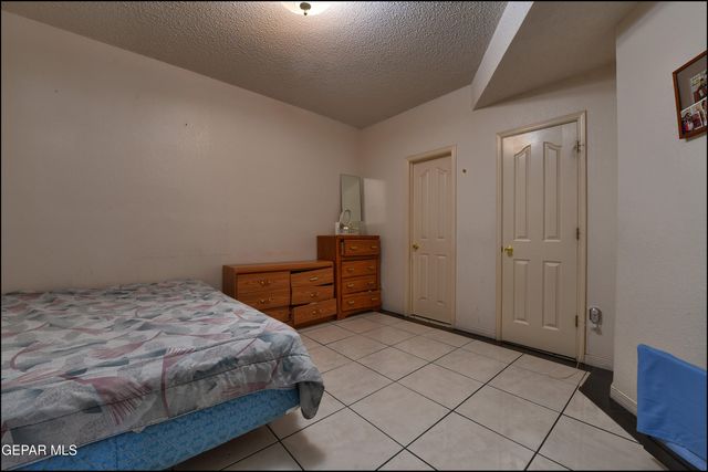 7433 EMMETT LARKIN Place, El Paso, TX 79904