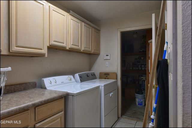 7433 EMMETT LARKIN Place, El Paso, TX 79904