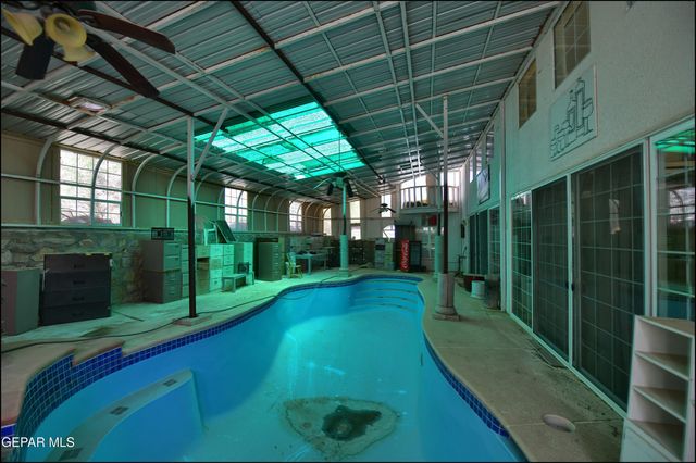 7433 EMMETT LARKIN Place, El Paso, TX 79904