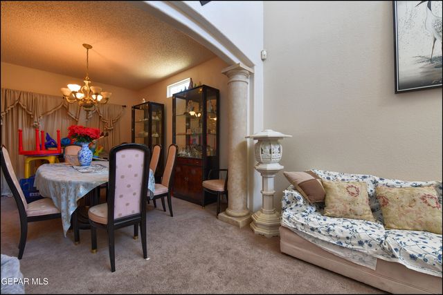 7433 EMMETT LARKIN Place, El Paso, TX 79904