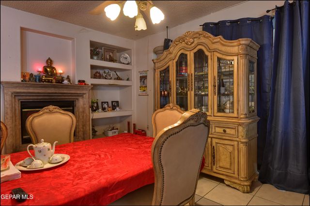 7433 EMMETT LARKIN Place, El Paso, TX 79904