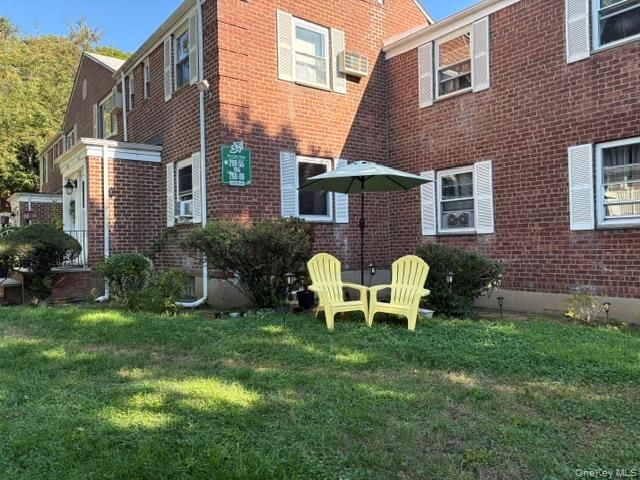 260-55 Langston Avenue GV120-E, Glen Oaks, NY 11004