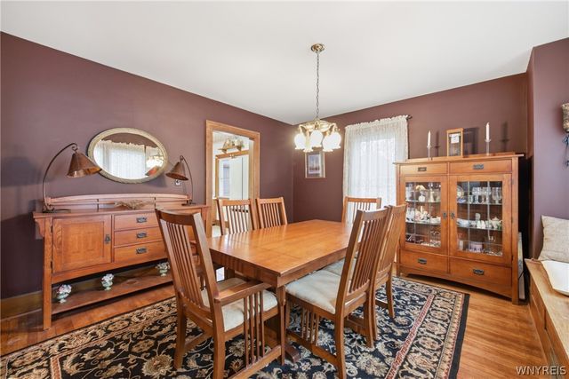 32 Wellington Avenue, Tonawanda, NY 14223