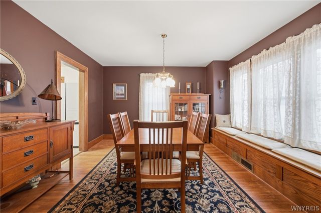 32 Wellington Avenue, Tonawanda, NY 14223