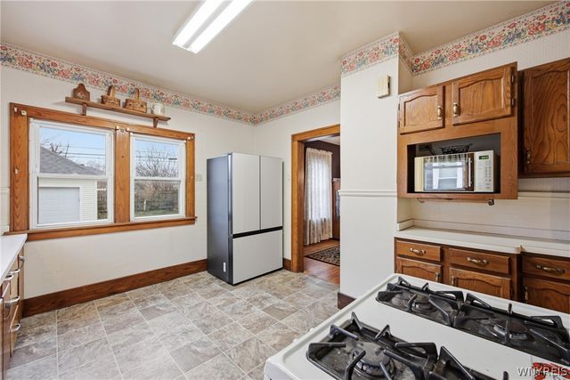 32 Wellington Avenue, Tonawanda, NY 14223