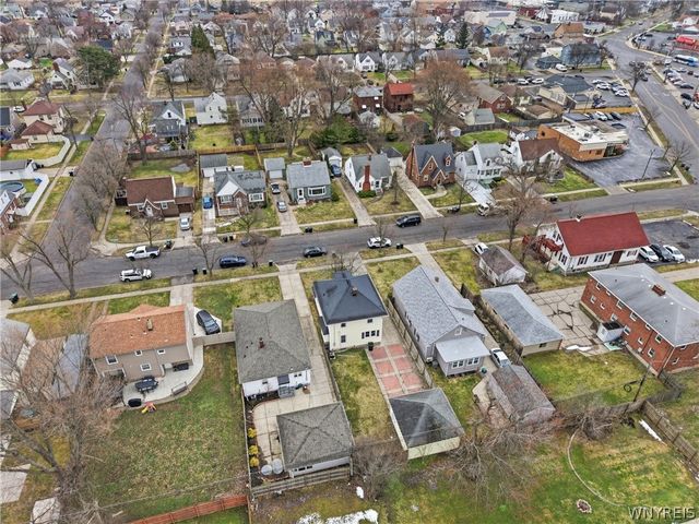 32 Wellington Avenue, Tonawanda, NY 14223