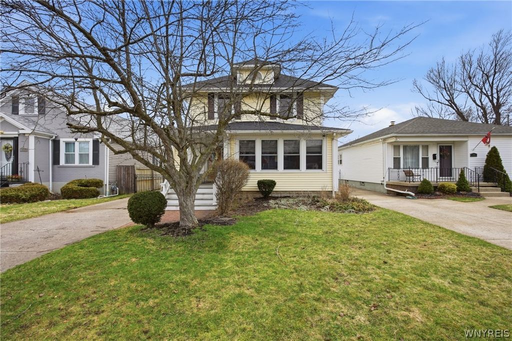 32 Wellington Avenue, Tonawanda, NY 14223