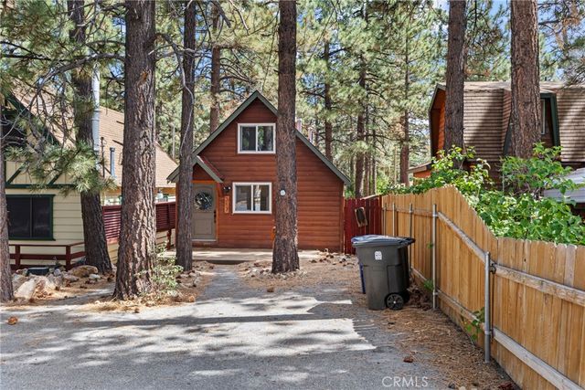 317 Moreno, Sugarloaf, CA 92386