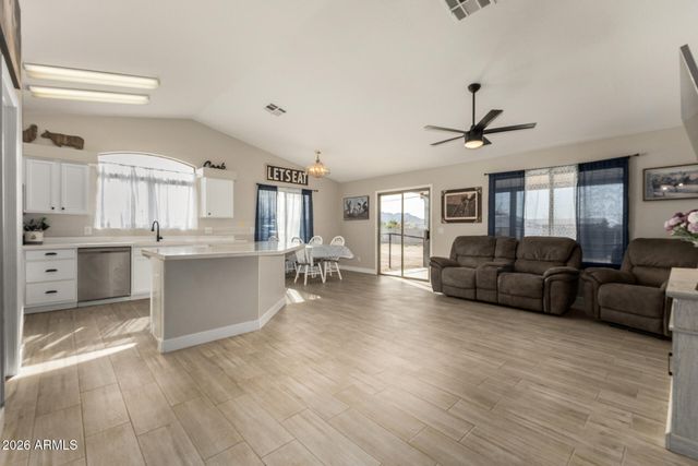 25424 S 199TH Place, Queen Creek, AZ 85142