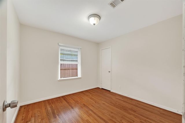 2010 Wakefield Drive, Houston, TX 77018