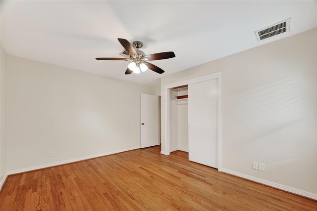 2010 Wakefield Drive, Houston, TX 77018