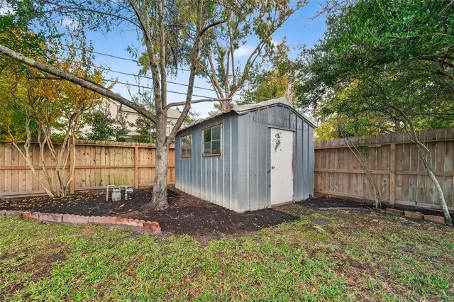 2010 Wakefield Drive, Houston, TX 77018