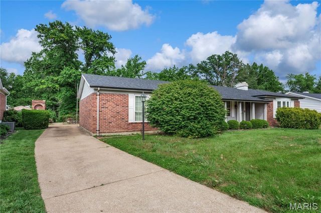 1542 Langholm Drive, Florissant, MO 63031