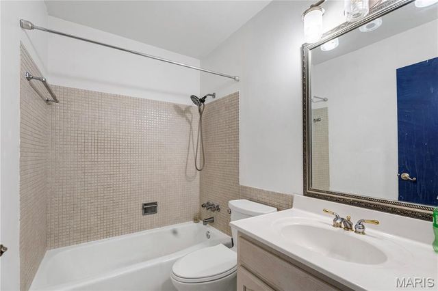 1542 Langholm Drive, Florissant, MO 63031