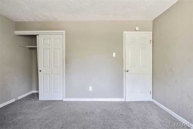 2465 Kingsford Drive, Florissant, MO 63031