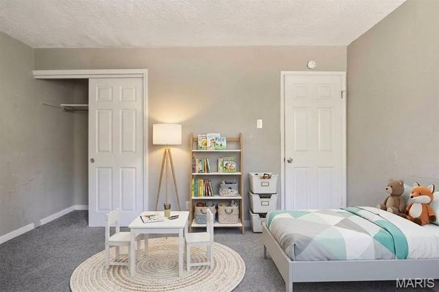 2465 Kingsford Drive, Florissant, MO 63031