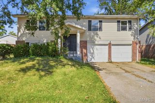 2465 Kingsford Drive, Florissant, MO 63031