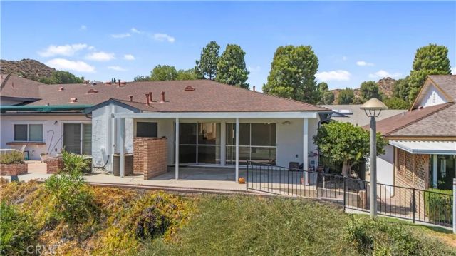 26728 Oak Garden Court, Newhall, CA 91321