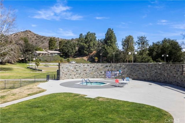 26728 Oak Garden Court, Newhall, CA 91321