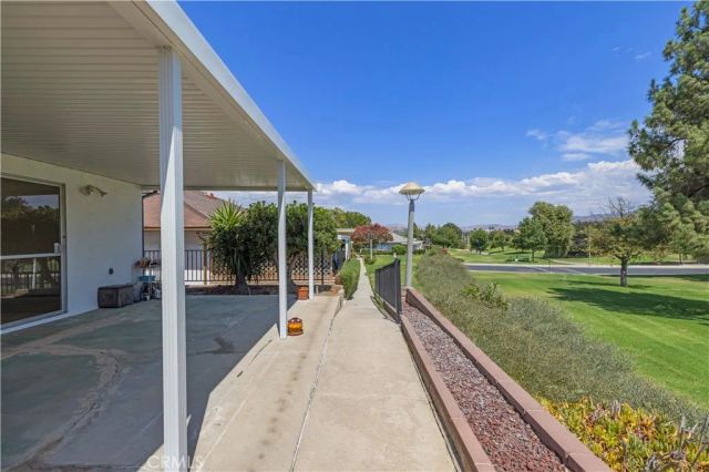 26728 Oak Garden Court, Newhall, CA 91321