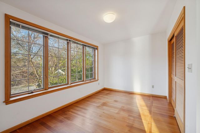 4050 Wooddale Avenue S, Saint Louis Park, MN 55416