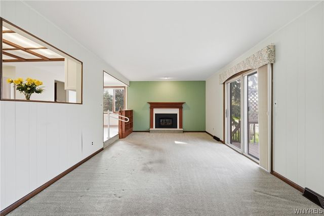 72 Little Robin Road, Amherst, NY 14228