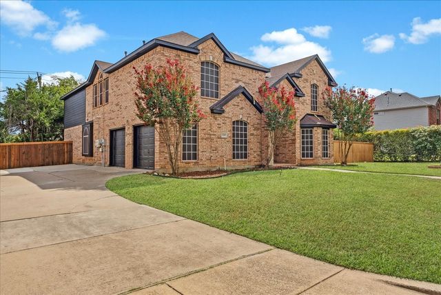 1305 Vistawood Drive, Mansfield, TX 76063
