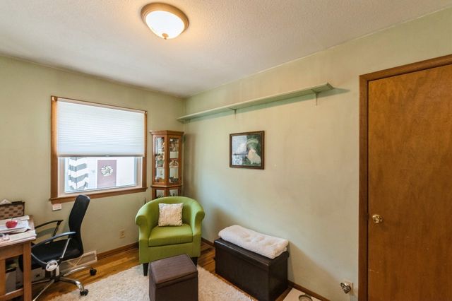 2311 E 39th Street, Des Moines, IA 50317