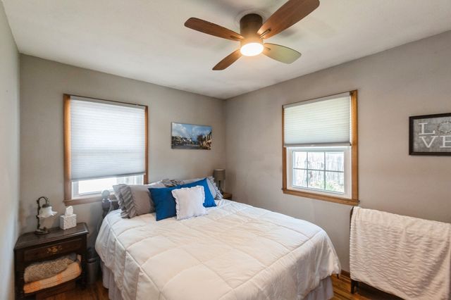 2311 E 39th Street, Des Moines, IA 50317