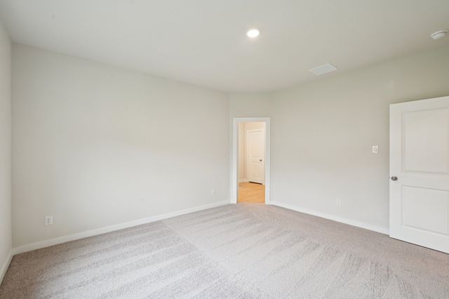 334 Amberville Drive, Red Oak, TX 75154