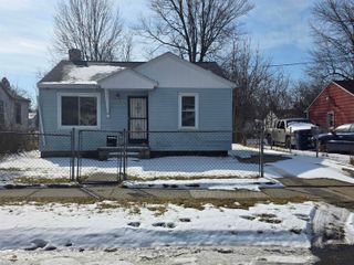 246 E York Street, Flint, MI 48505