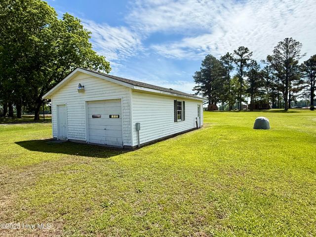 3773 Bear Grass Road, Williamston, NC 27892