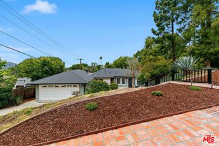 2904 Highridge Road, La Crescenta, CA 91214
