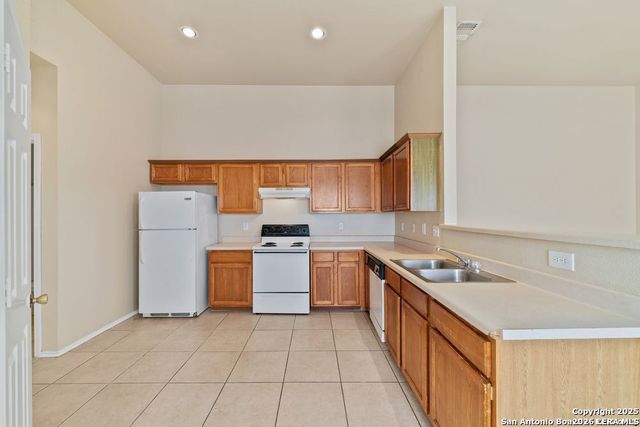 7379 Longing Trl Unit 1, San Antonio, TX 78244