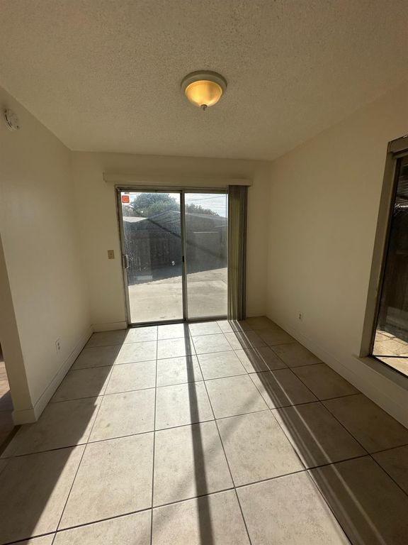 Image 13 of property listing at 1108 Pierce Drive # 101, Clovis, CA 93612