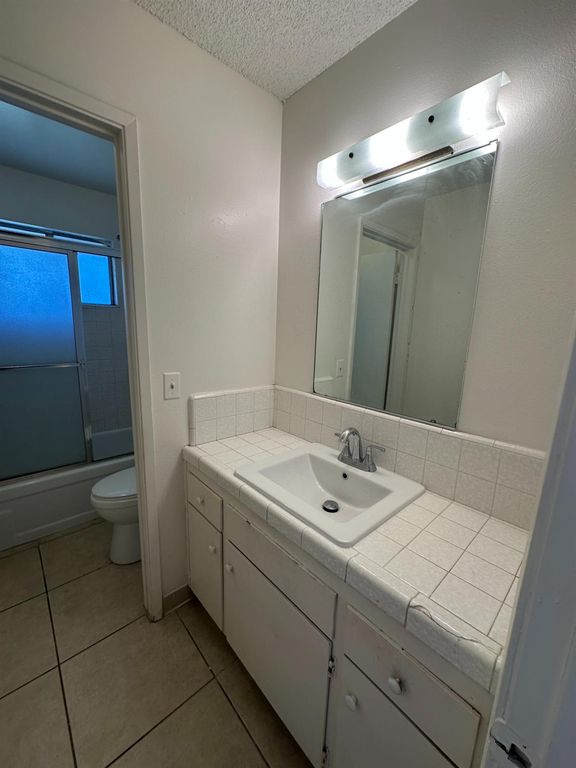 Image 15 of property listing at 1108 Pierce Drive # 101, Clovis, CA 93612