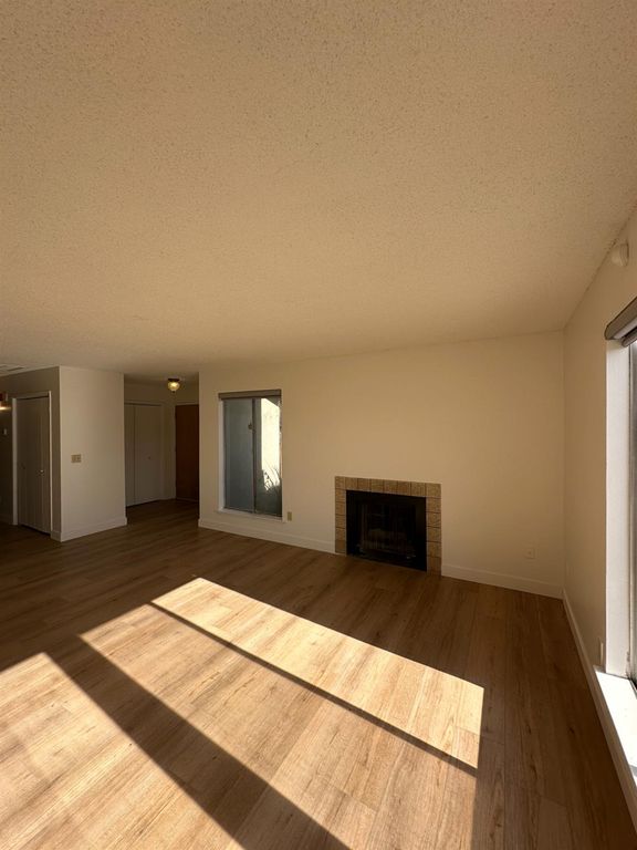 Image 5 of property listing at 1108 Pierce Drive # 101, Clovis, CA 93612