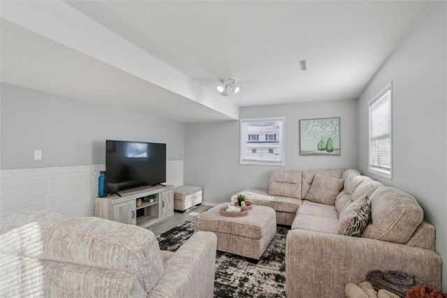 885 Alpine Road, Marion, IA 52302