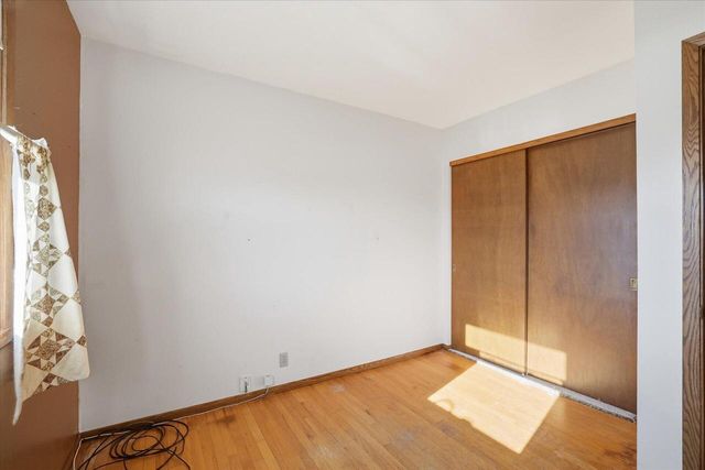 9320 W Howard AVENUE, Milwaukee, WI 53228