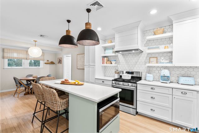 138 Granville Street, Fairfield, CT 06824