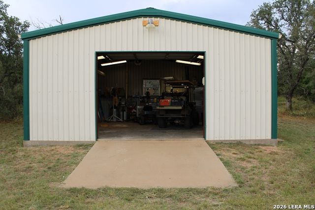 1121 CR 381 CR 381, Fredonia, TX 76842