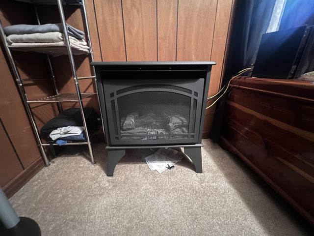 135 ANGOTTI RD, Crump, TN 38327