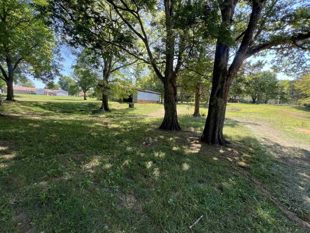 135 ANGOTTI RD, Crump, TN 38327