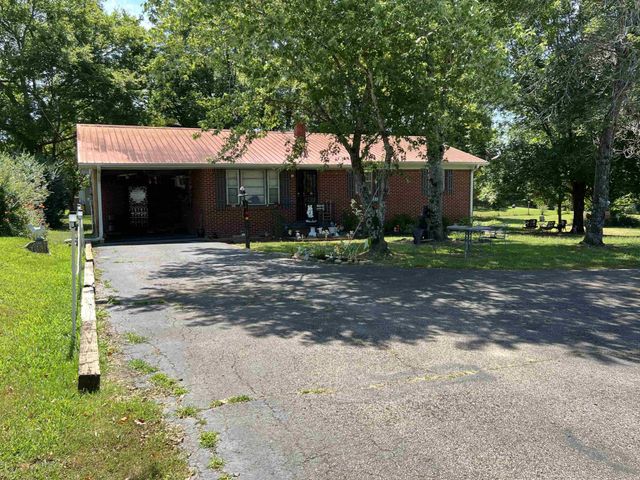 135 ANGOTTI RD, Crump, TN 38327