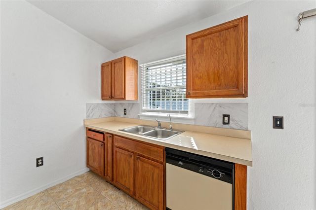 320 CLEARWATER LANE, Kissimmee, FL 34759