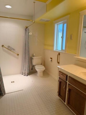 108 NW Sunhill Drive, Grants Pass, OR 97526