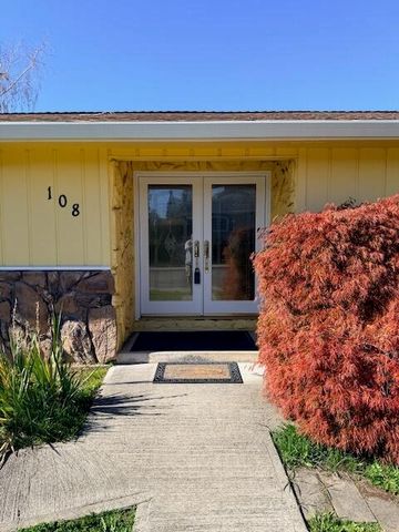 108 NW Sunhill Drive, Grants Pass, OR 97526